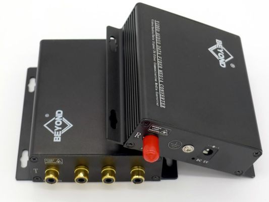 audio 4Ch au connecteur audio optique de RCA de supplément de convertisseur de fibre